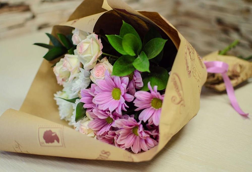 Букет цветов из: Розы и Хризантемы в Кимовске