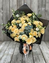 Букет цветов из:  Розы и Лизиантусы #REPLACE_PRED# Кимовске