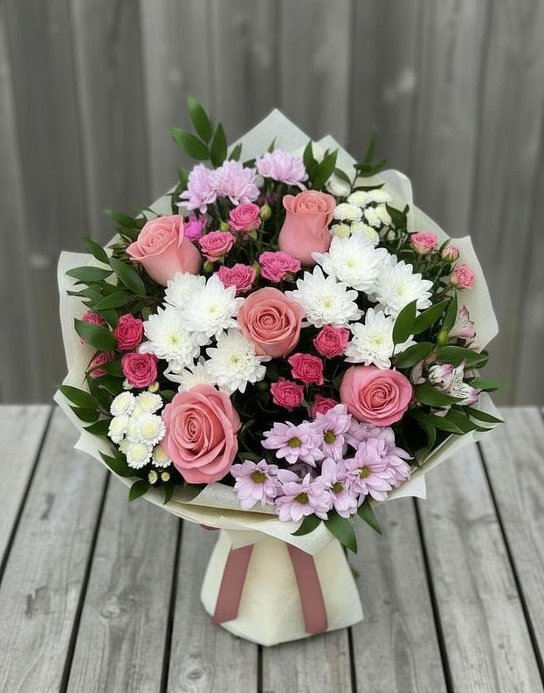 Букет цветов из: Альстромерии, Гвоздики, Розы и Хризантемы в Кимовске