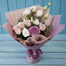 Букет цветов из:  Розы и Лизиантусы в Кимовске