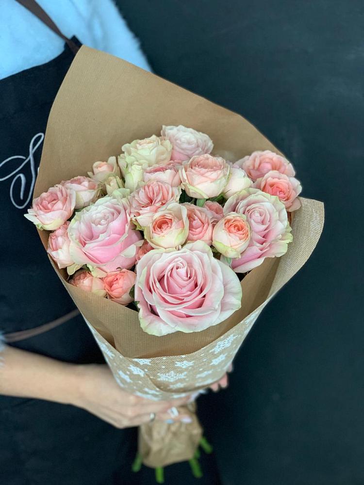 Букет цветов из: Хризантемы и Розы в Кимовске