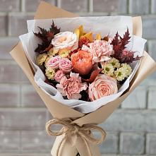 Букет цветов из:  Гвоздики, Хризантемы и Розы в Кимовске