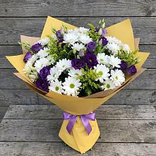 Букет цветов из:  Ирисы, Хризантемы и Ромашки в Кимовске