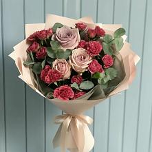 Букет цветов из:  Гвоздики и Розы в Кимовске