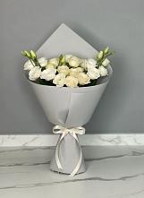 Букет цветов из:  Розы и Лизиантусы в Кимовске